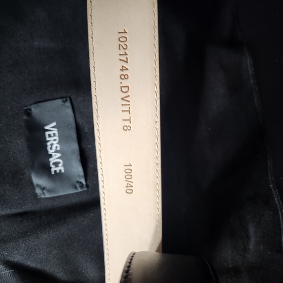 Versace Black and Gold Belt - Picture 4 of 4